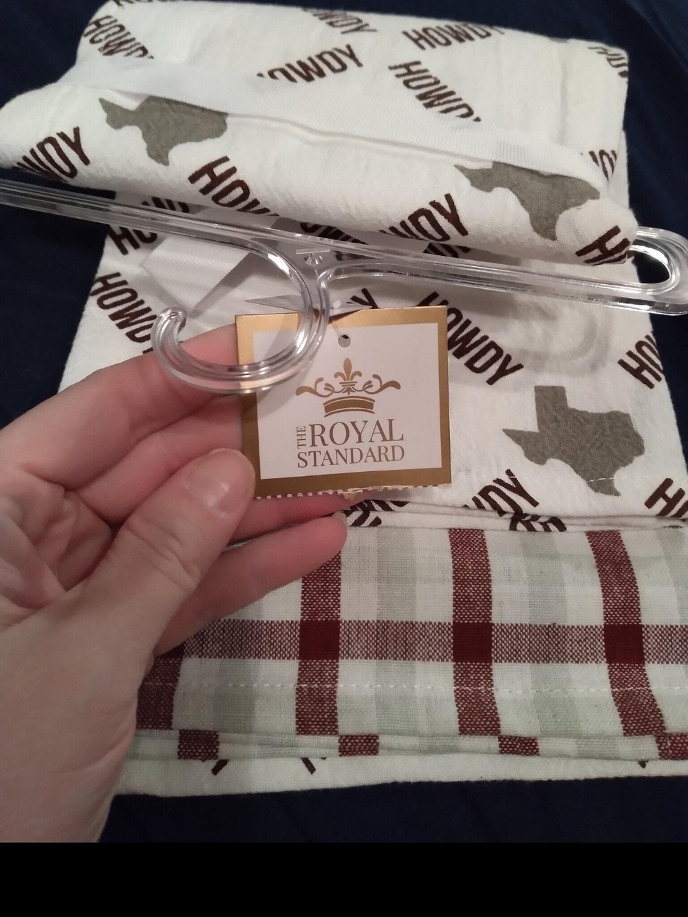 The Royal Standard 'Howdy' Texas Print Cotton Tea Towels - White & Brown